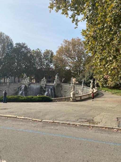 Ferienwohnung Porta Susa X6 - Freeparking Wi-Fi E Netflix Turin Exterior foto